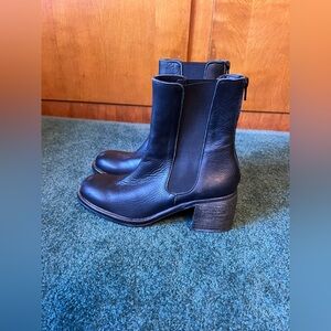 FREE PEOPLE BLACK LEATHER BOOT SIZE 38.5
